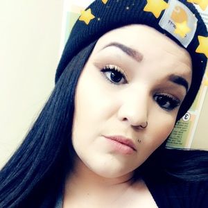 Meet your Posher, Eliza